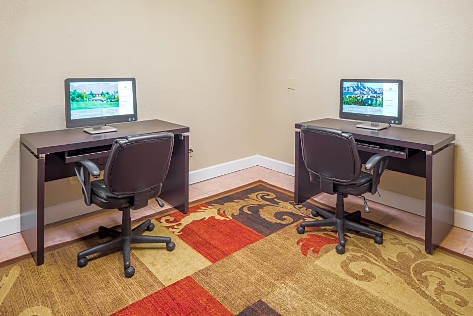 The Suites at Fall Creek