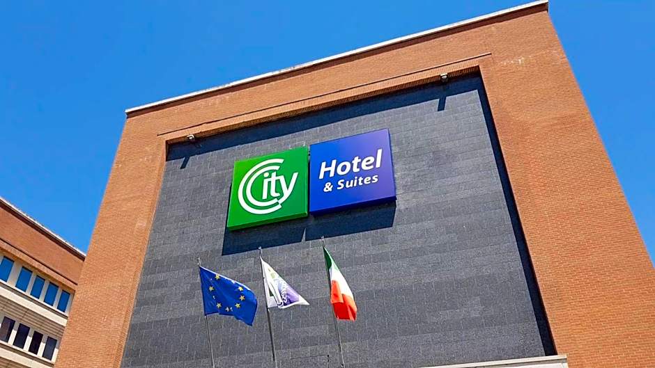City Hotel & Suites