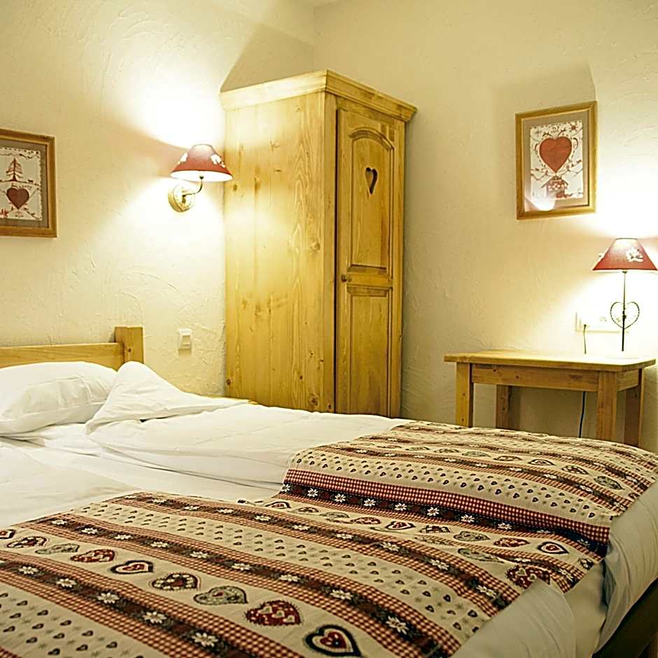 Brit Hotel Confort La Ferme du Pape