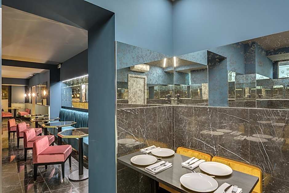 Otivm Hotel
