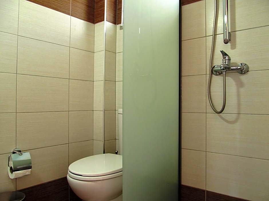 Paraschos Studios Kos