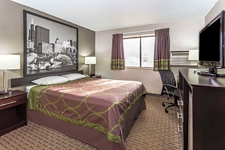 1 Queen Bed Accessible Room Non-Smoking