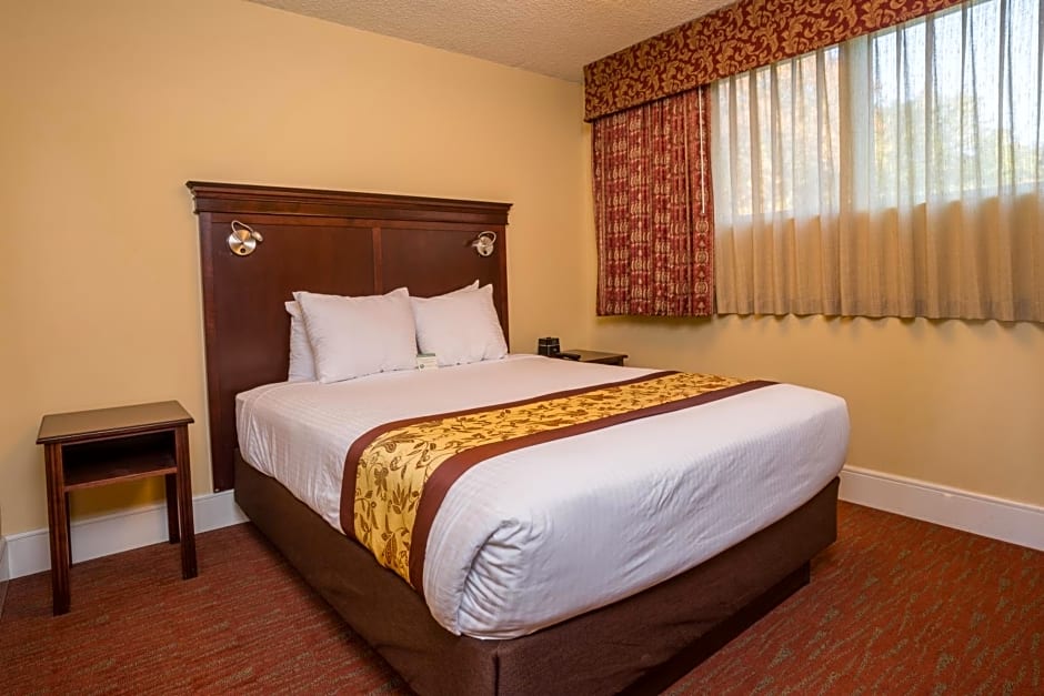 Park Lane Suites & Inn