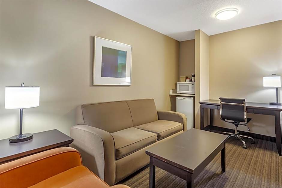 Best Western Cold Lake Inn