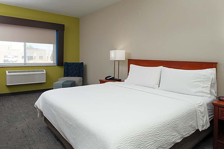Holiday Inn Express Hotel & Suites Farmington By IHG