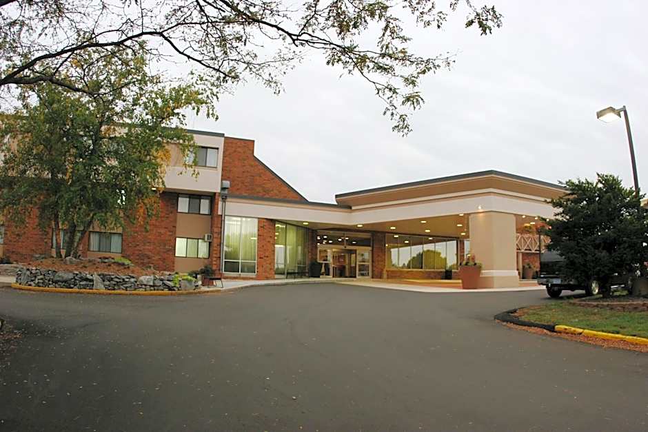 Holiday Inn & Suites St. Cloud By IHG