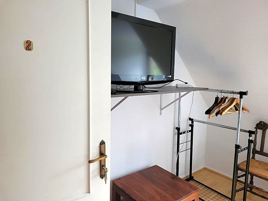 cosy-rooms-party-villa