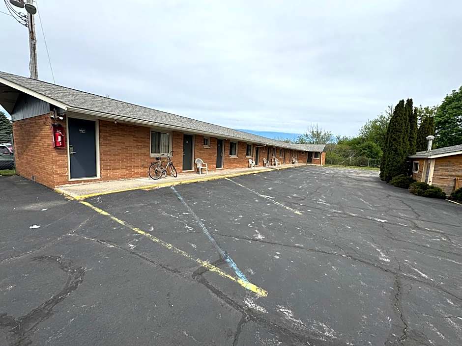 Euclid Motel