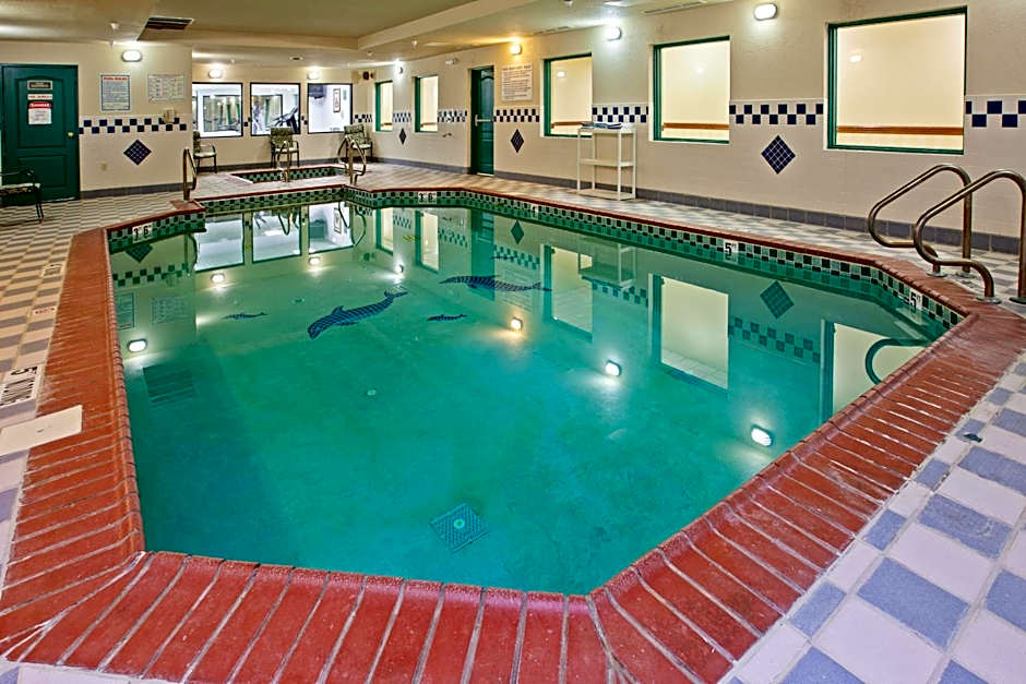 Country Inn & Suites by Radisson, Elkhart North, IN