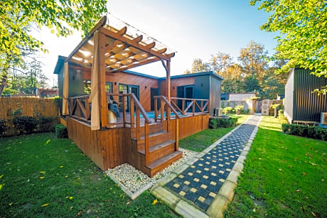 Superior Tiny Garden House with Garden View