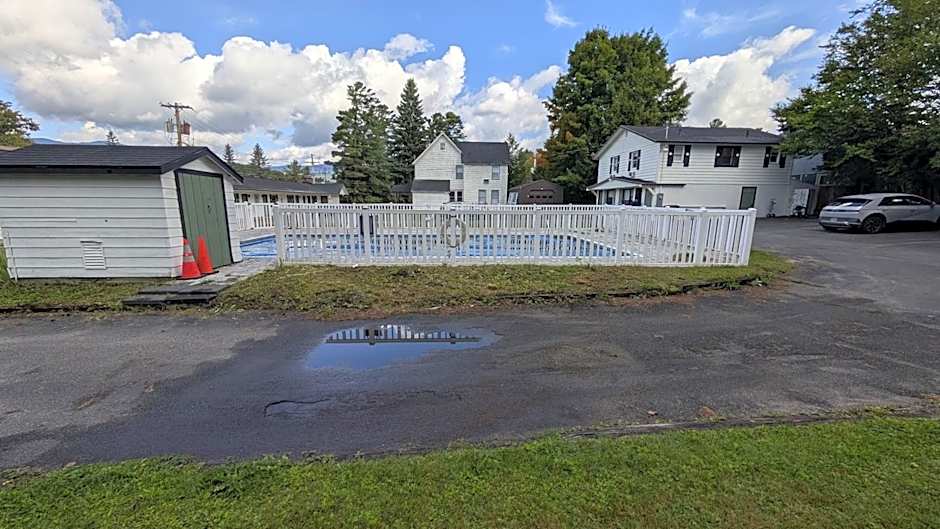 Maple Leaf Inn Lake Placid