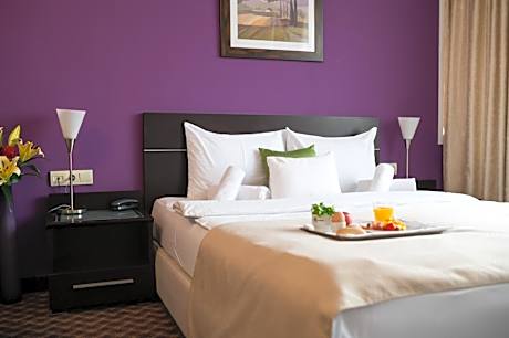 Standard Double Room with Free Parking