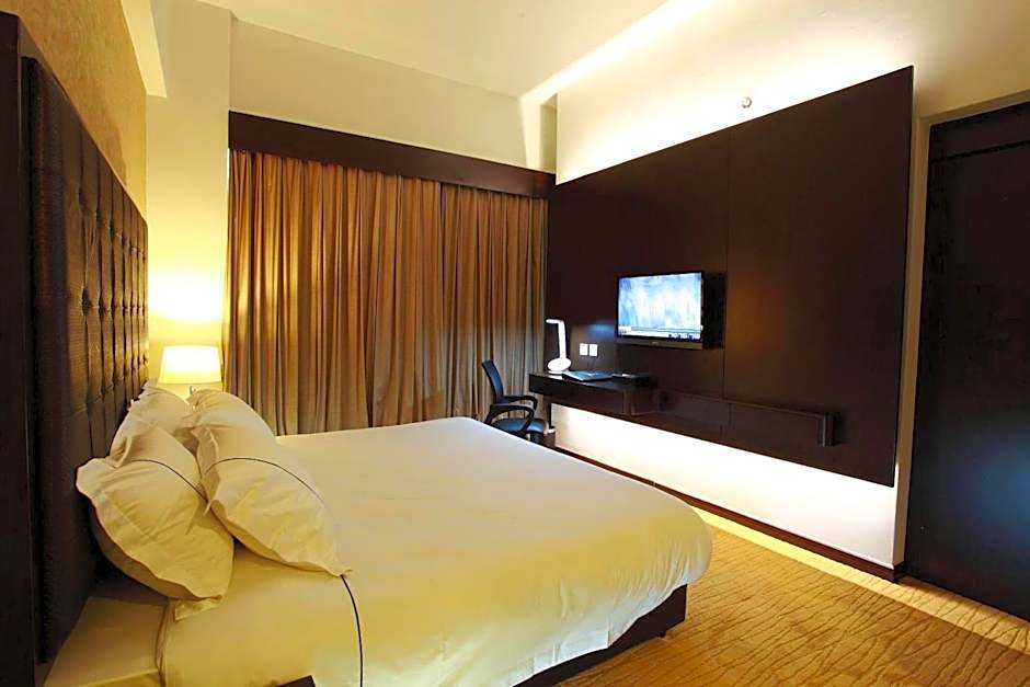 Symphony Suites Hotel