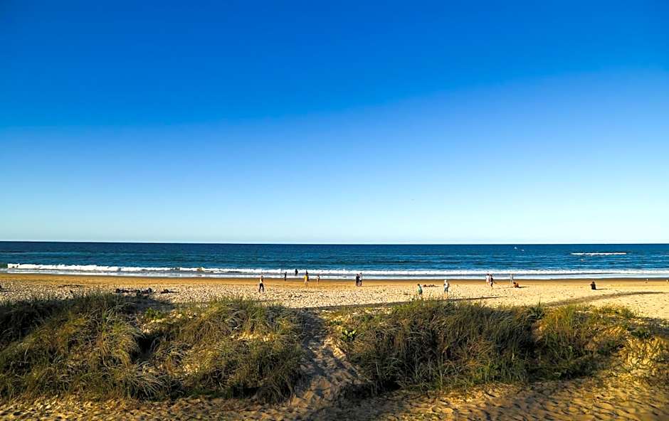 Pacific Regis Beachfront Holiday Apartments