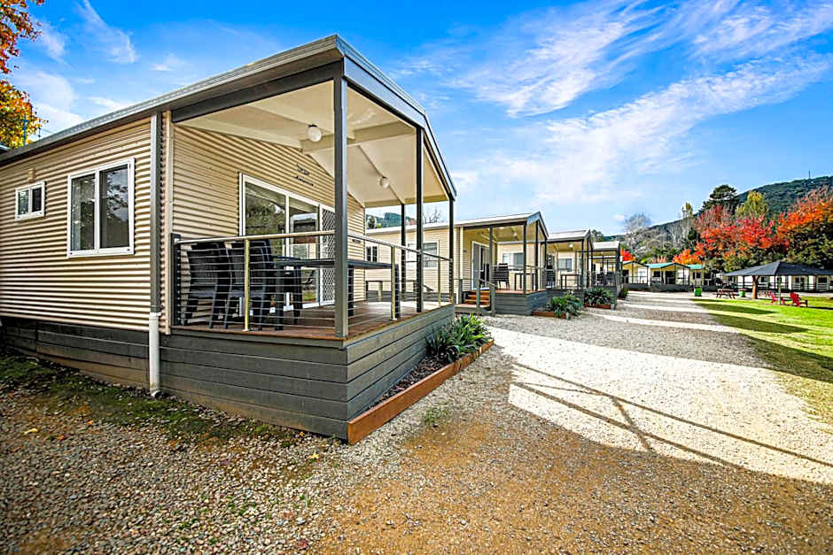 Bright Riverside Holiday Park