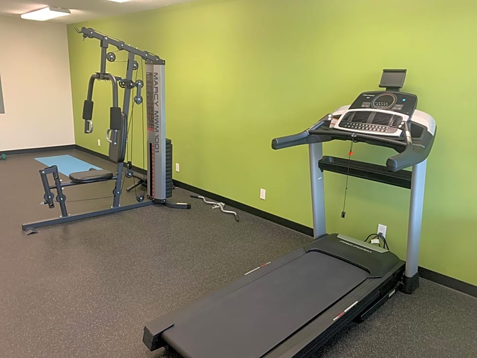 Studio 6 Bruderheim, AB