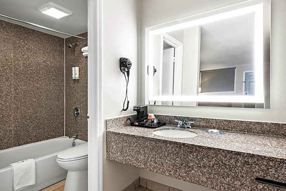 Quality Inn Harvey - New Orleans