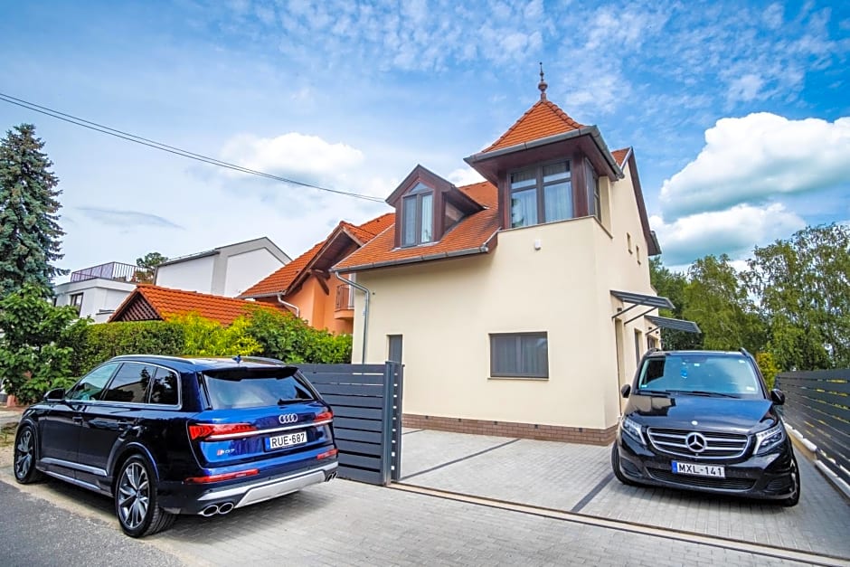 Kiss-Henézi Guest House