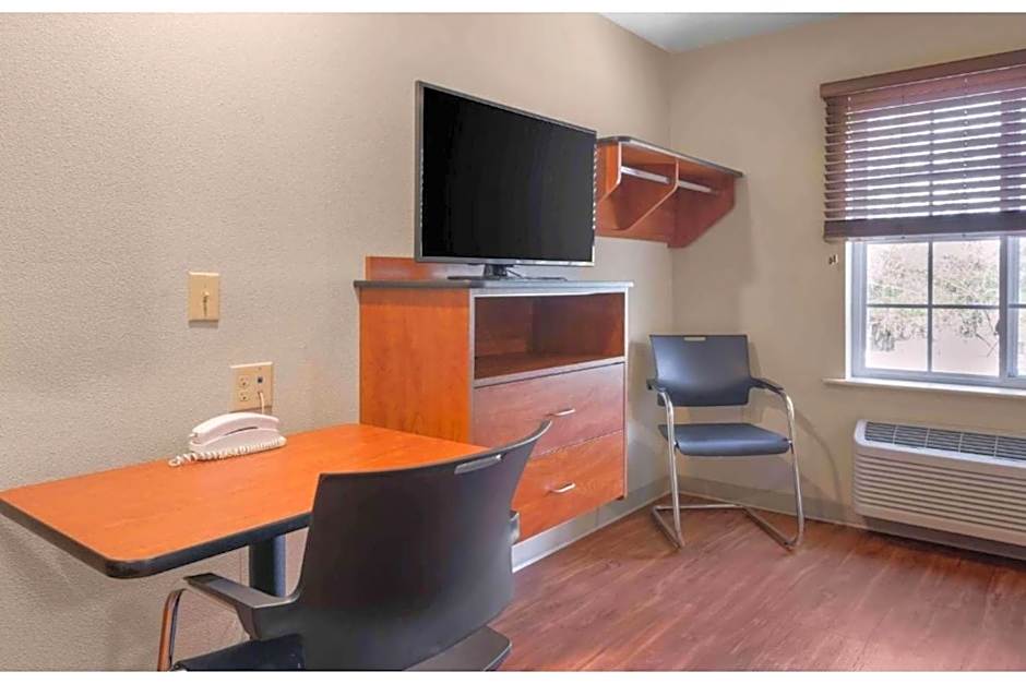 Studio 6 Extended Stay Birmingham Pelham AL