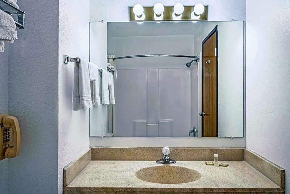 Super 8 by Wyndham Price