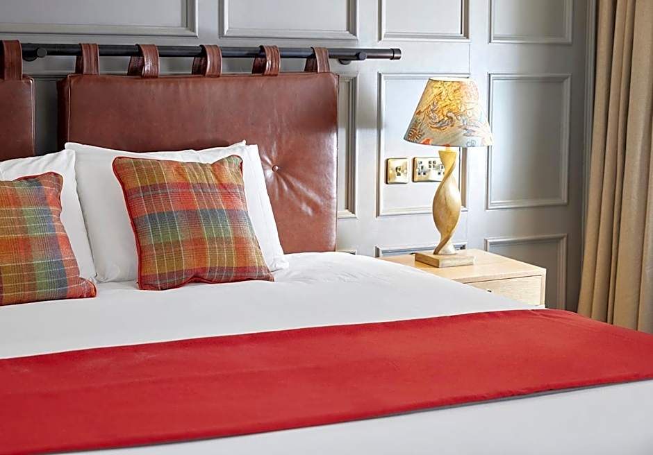 Castle Hotel by Chef & Brewer Collection