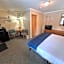 Ute Bluff Lodge, Cabins and RV park