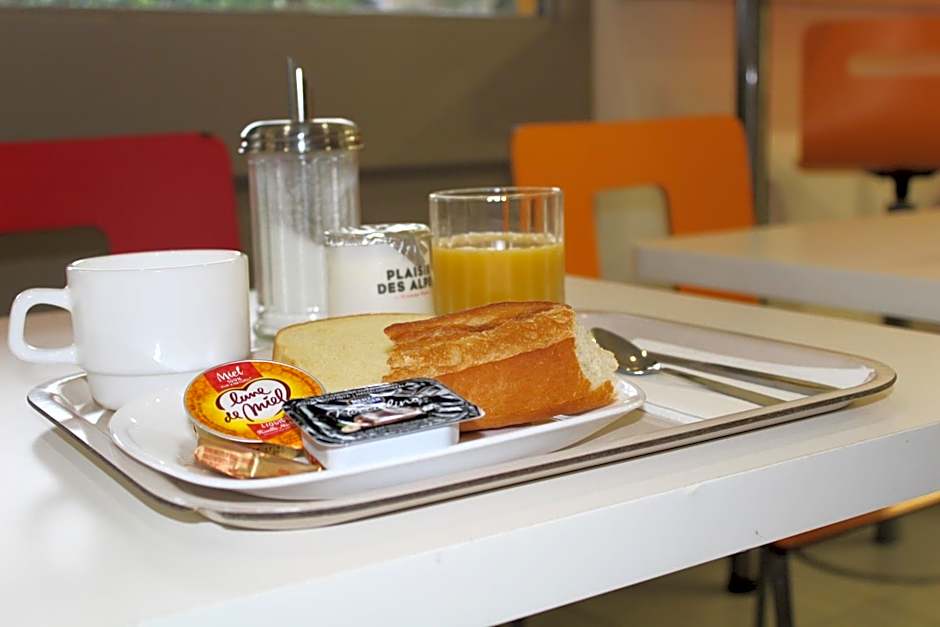 Première Classe Plaisir Gatines