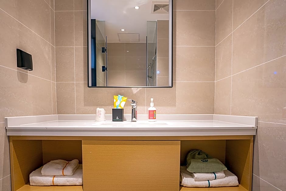 City Comfort Inn Wuzhou Cangwu County Bus Station