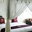 Puri Saron Hotel Baruna Beach Lovina