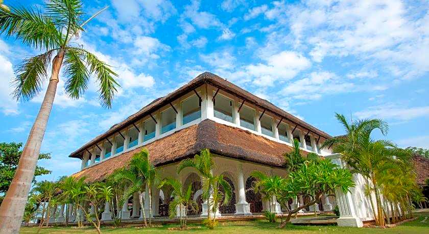 Le Pondy - Beach and Lake Resort