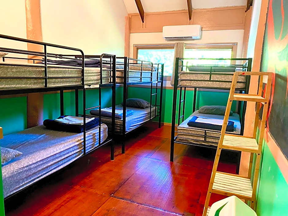 Jackaroo Treehouse Rainforest Retreat