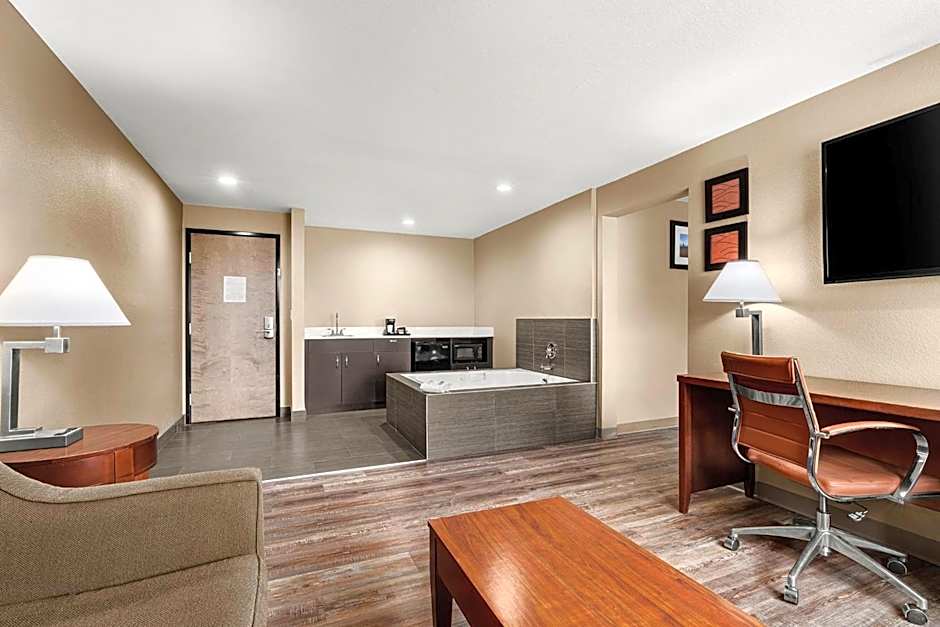 Comfort Inn And Suites West Beaverton