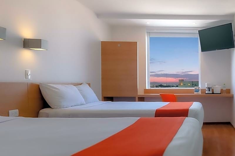 Sleep Inn Leon Antares