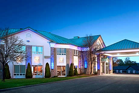 Days Inn by Wyndham Montmagny