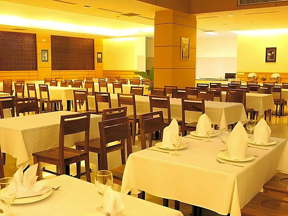 Nhi Phi Hotel Nha Trang