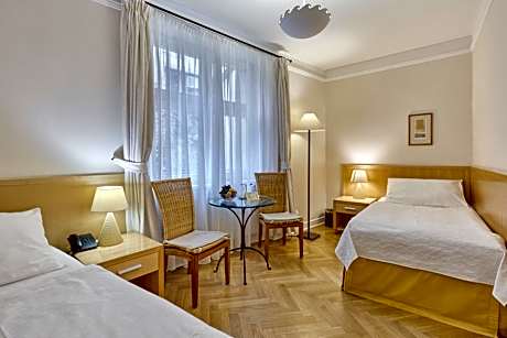 Economy Twin Room