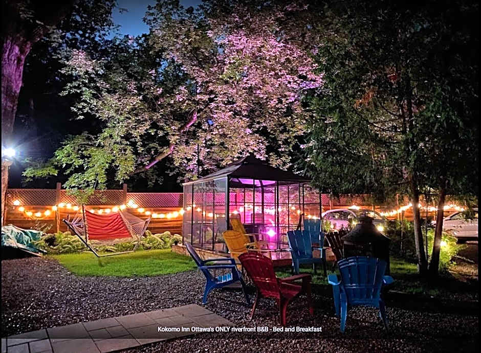 Kokomo Inn Tropical Riverfront B B