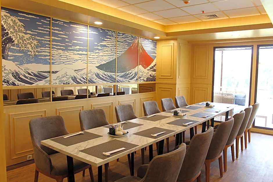 Kawana Golf Residence