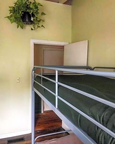 Bed in 4-Bed Mixed Dormitory Room