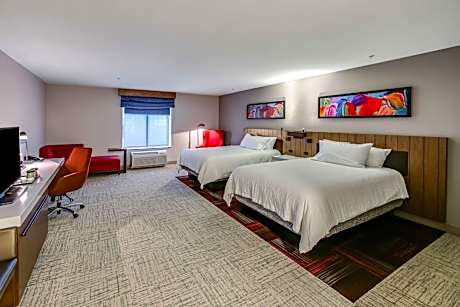 Queen Room with Two Queen Beds - Mobility Access