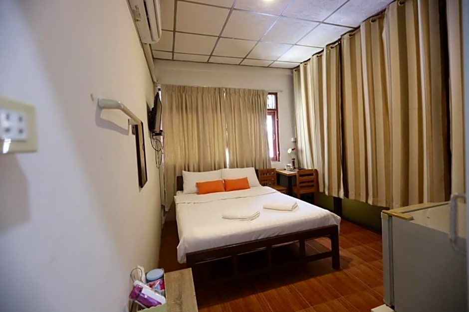 Banana Hostel Donmuang