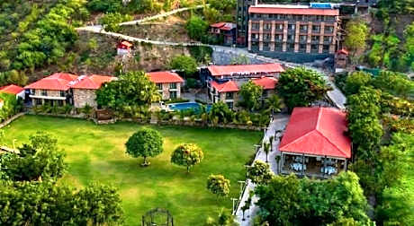The Divine Hills Resort - Suites with Private Pool - Near IIM  Udaipur