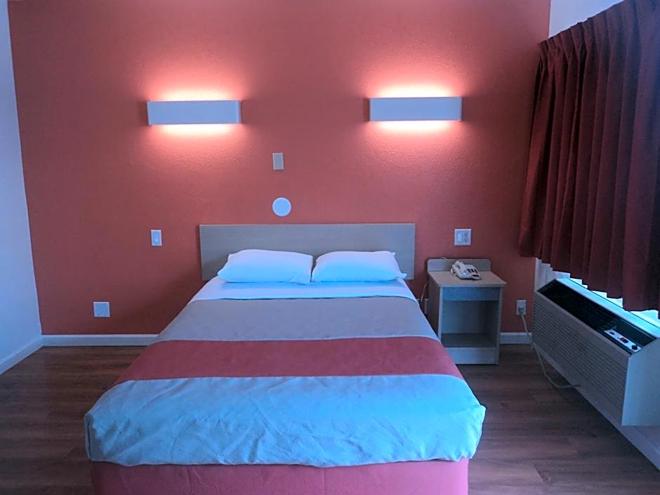 Motel 6 Albuquerque Northeast