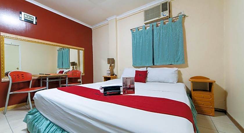 RedDoorz @ Clarkview 21st Street Angeles City