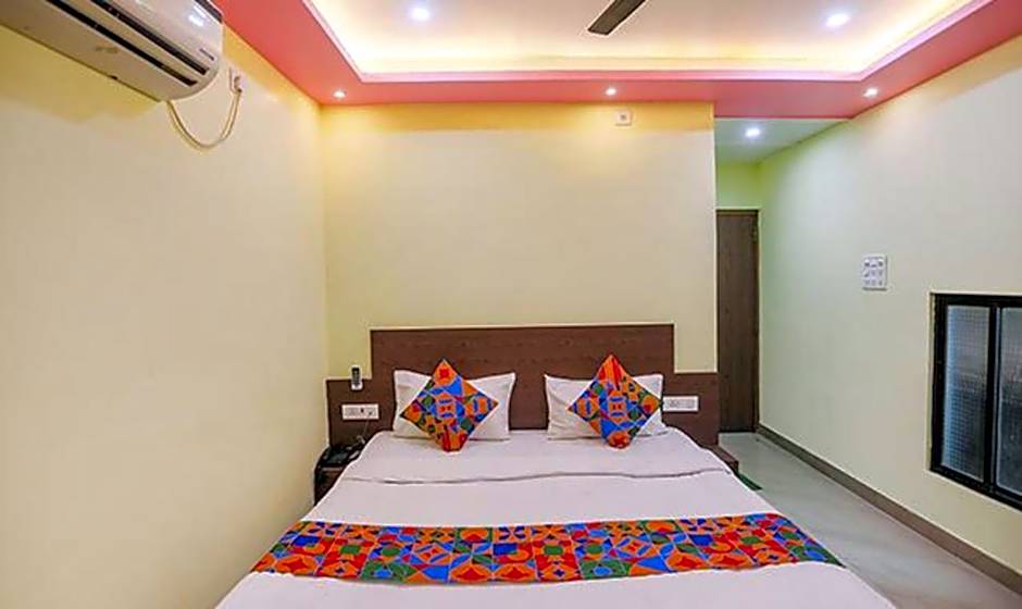 FabExpress Banarasi Kothi