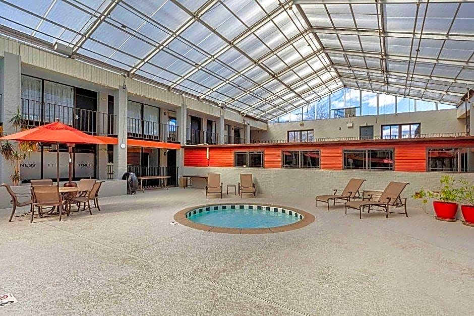 Clarion Inn