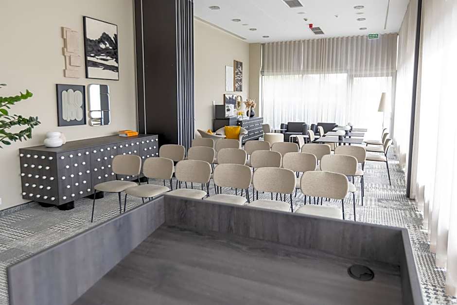 ibis Styles Warszawa Airport