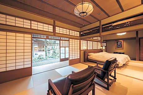 Luxury Suite with Open-Air Bath