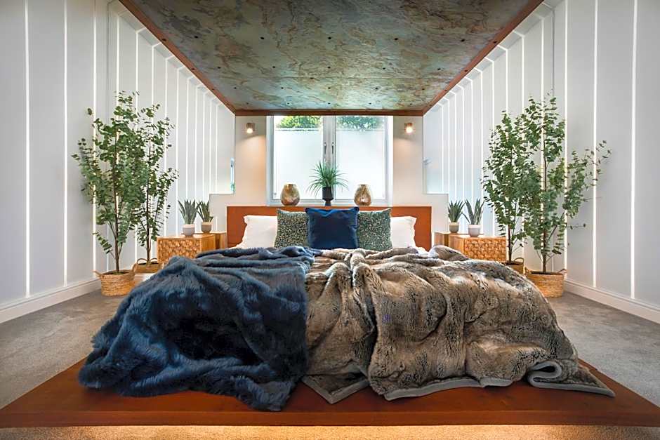 Aphrodites Group - Luxury Hot Tub Suites in Central Lake District!