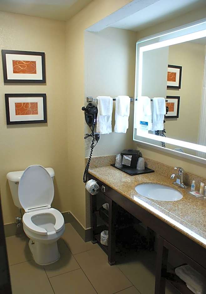 Comfort Inn & Suites Cookeville